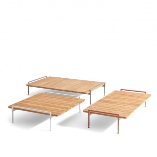 Cassina ESOSOFT Outdoor Couchtisch niedrig