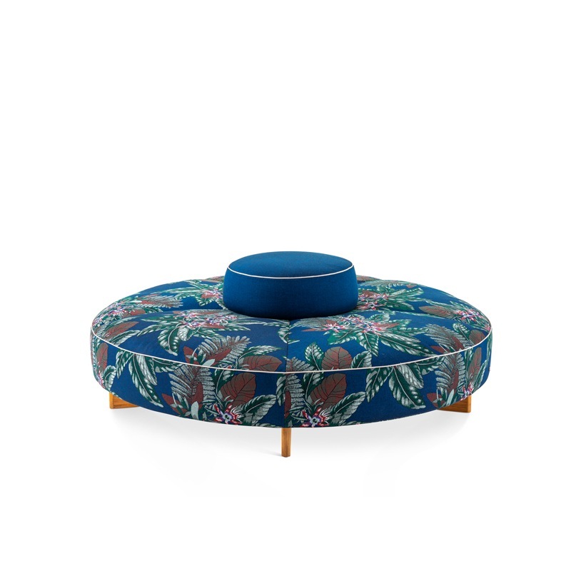 Cassina SAIL OUT Hocker mit Kissen