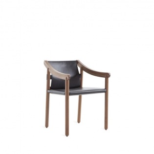 Cassina 950 Armlehnstuhl