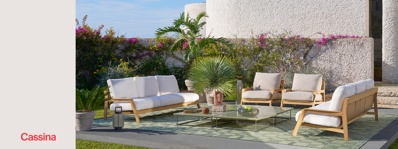 Cassina Outdoor ELORO Slide background